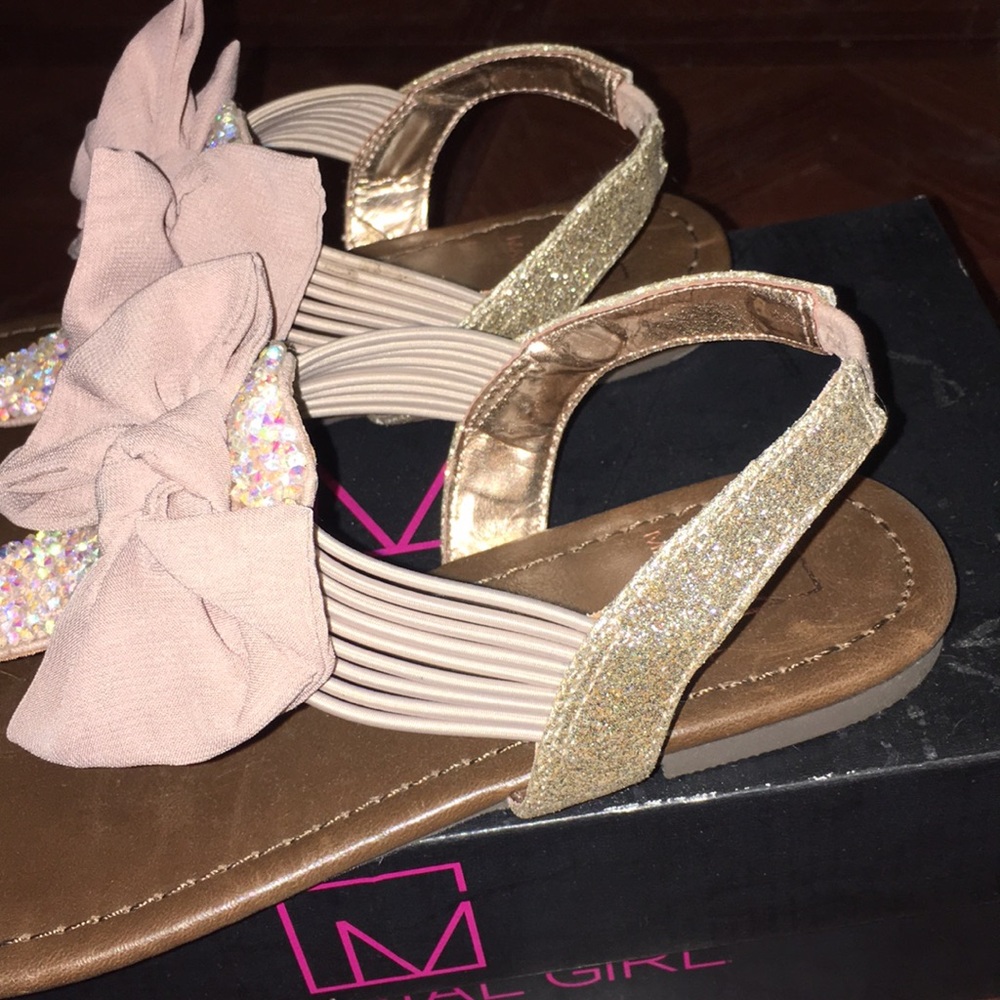 Sandals - Picture 3 of 7